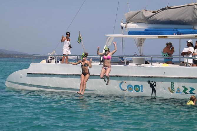 Jamaica Dunn's River Falls Party Cruise with Snorkeling