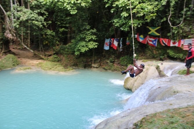 Full-Day Tour of Blue Hole and Dunn's River Falls, Including Fees